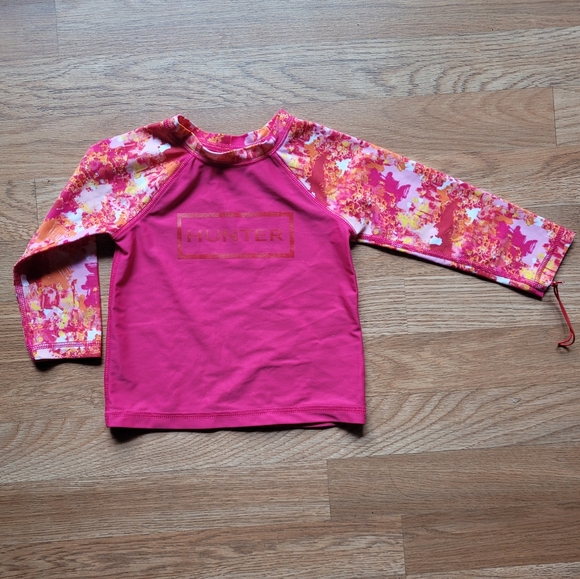 Hunter Rashguard - Picture 2 of 3